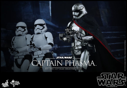 Star Wars - Episode VII - The Force Awakens: Captain Phasma, 1/6 Figur von Hot Toys