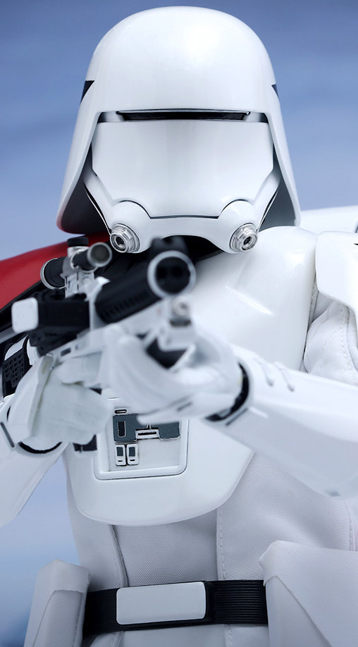 Star Wars - Episode VII - The Force Awakens: First Order Snowtrooper Officer, 1/6 Figur von Hot Toys
