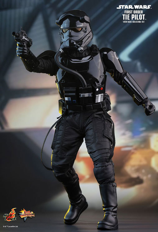 Star Wars - Episode VII - The Force Awakens: First Order TIE Pilot, 1/6 Figur von Hot Toys