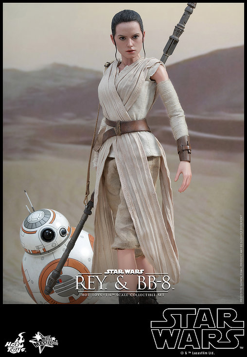 Star Wars - Episode VII - The Force Awakens: Rey und BB-8, 1/6 Figur von Hot Toys