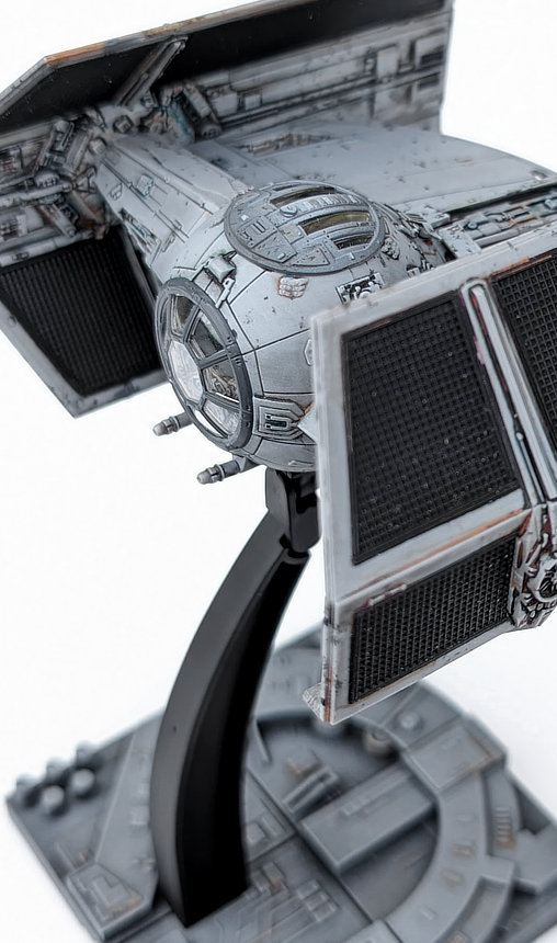 Star Wars - Episode IV - A New Hope: Darth Vaders Advanced X1 TIE Fighter, Fertig-Modell von SPACEart