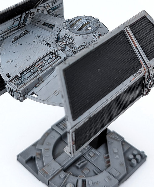 Star Wars - Episode IV - A New Hope: Darth Vaders Advanced X1 TIE Fighter, Fertig-Modell von SPACEart