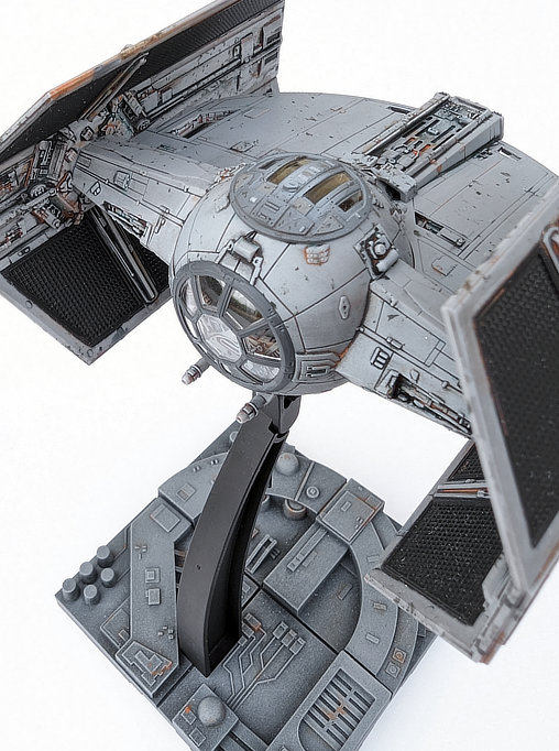 Star Wars - Episode IV - A New Hope: Darth Vaders Advanced X1 TIE Fighter, Fertig-Modell von SPACEart