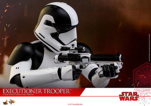 Star Wars - Episode VIII - The Last Jedi: Executioner Trooper, 1/6 Figur von Hot Toys