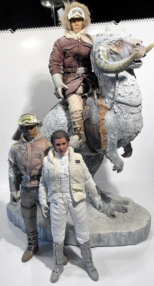 Star Wars - Episode V - The Empire Strikes Back: TaunTaun mit Prinzessin Leia, Han Solo und Luke Skywalker, Statue und 1/6 Figuren ... https://spaceart.de/produkte/sw172-tauntaun-prizessin-leia-han-solo-luke-skywalker-statue-figuren-sideshow-hot-toys.php