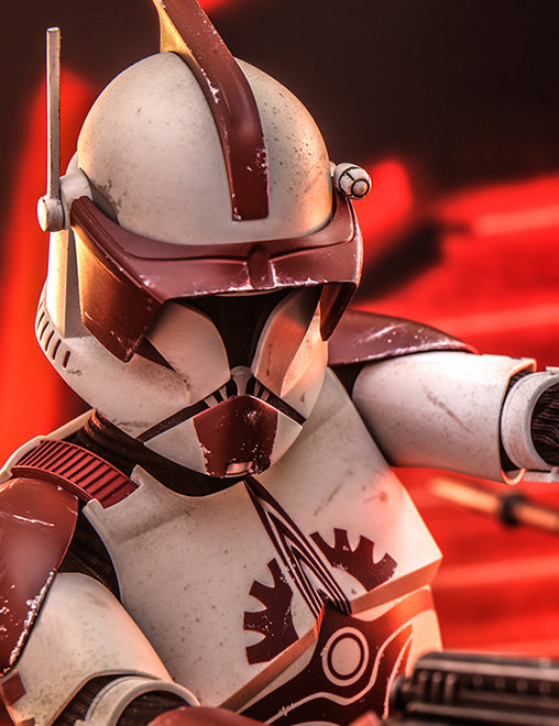 Star Wars - The Clone Wars: Clone Commander Fox, 1/6 Figur von Hot Toys