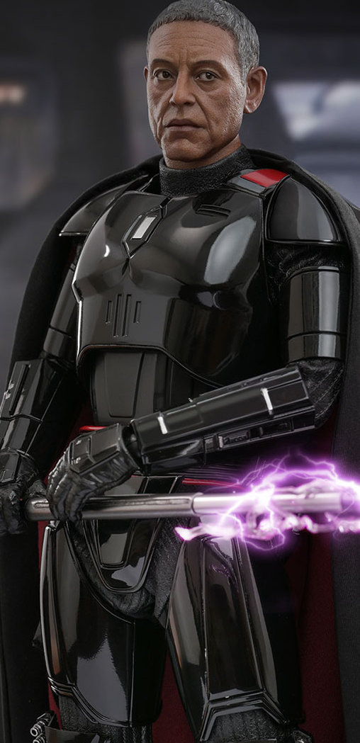 Star Wars - The Mandalorian: Moff Gideon - Beskar Armor, 1/6 Figur ... https://spaceart.de/produkte/sw213-star-wars-moff-gideon-beskar-armor-figur-hot-toys.php