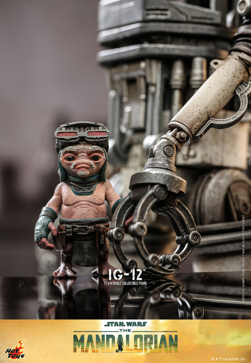 Star Wars - The Mandalorian: IG-12, 1/6 Figur von Hot Toys