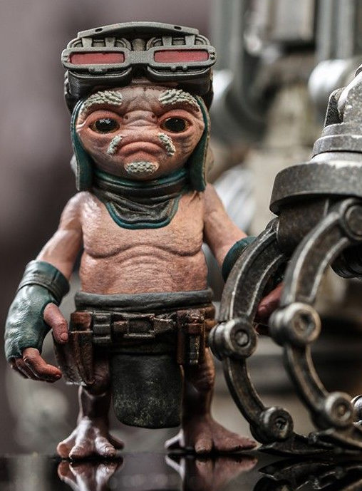 Star Wars - The Mandalorian: IG-12, 1/6 Figur von Hot Toys