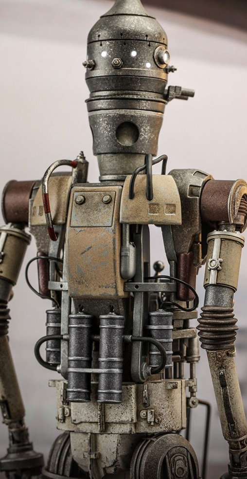 Star Wars - The Mandalorian: IG-12, 1/6 Figur von Hot Toys