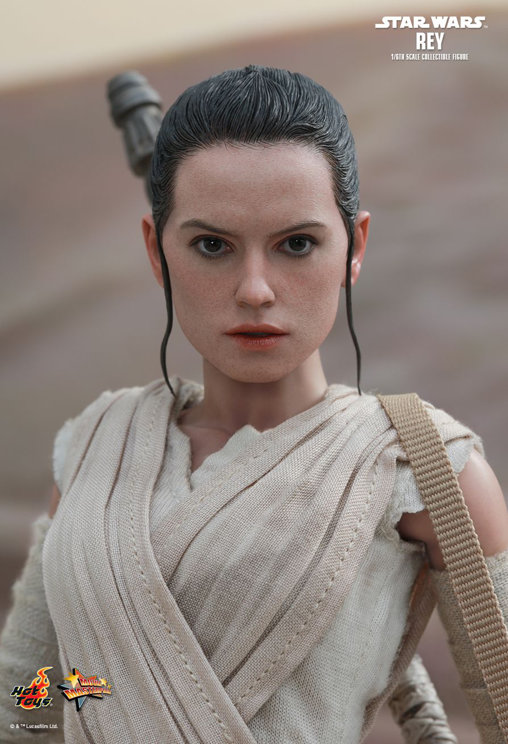 Star Wars - Episode VII - The Force Awakens: Rey, 1/6 Figur von Hot Toys