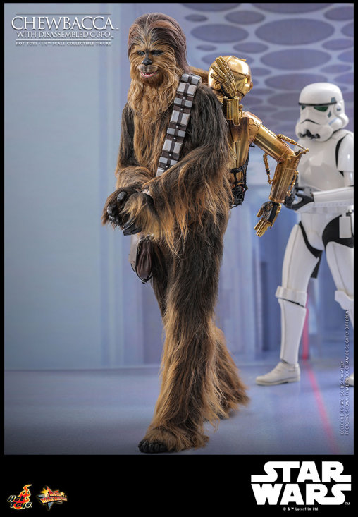 Star Wars - Episode V - The Empire Strikes Back: Chewbacca with disassembled C-3PO, 1/6 Figur von Hot Toys