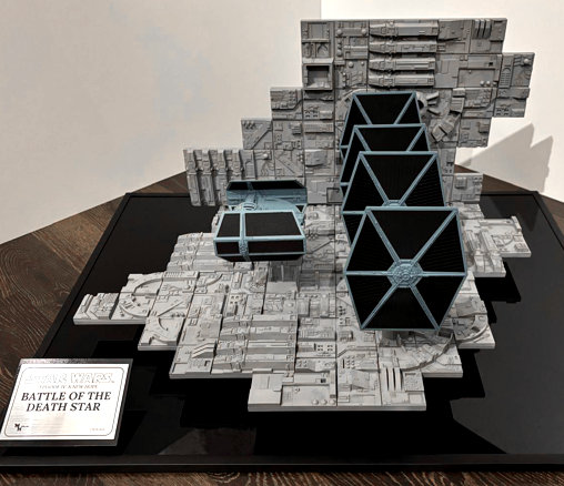 Star Wars - Episode IV - A New Hope: Death Star Battle TIE Fighter Diorama, Diorama von SPACEart