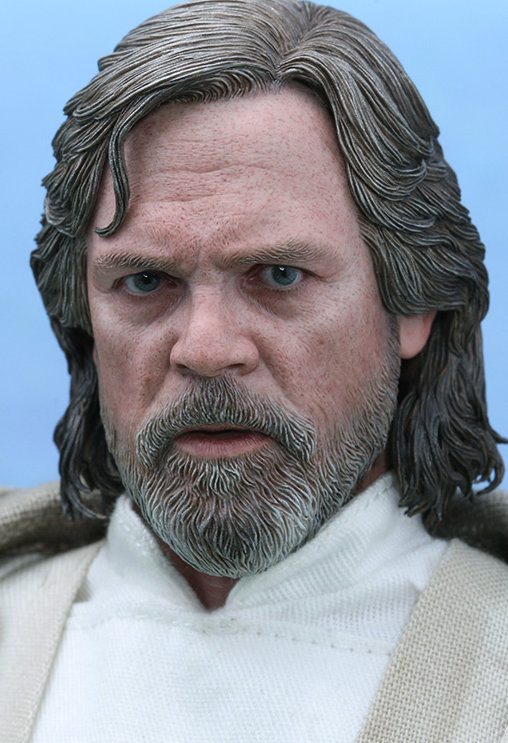 Star Wars - Episode VIII - The Last Jedi: Luke Skywalker, 1/6 Figur von Hot Toys