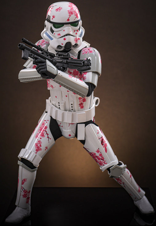 Star Wars: Classic Stormtrooper - Cherry Blossom Version, 1/6 Figur von Hot Toys