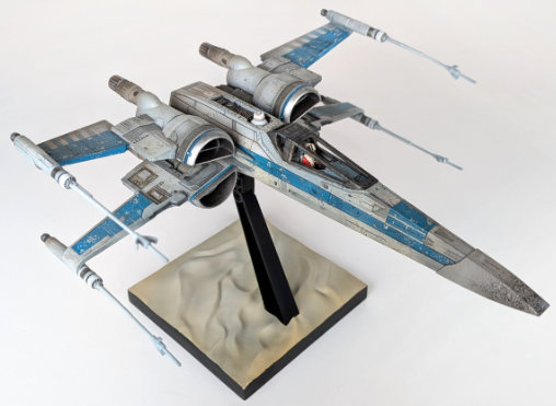 Star Wars - Episode VII - The Force Awakens: T-70 X-Wing Starfighter, Fertig-Modell von SPACEart