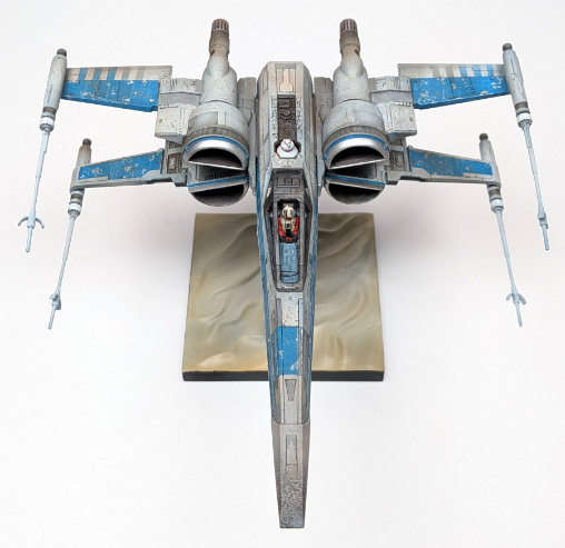 Star Wars - Episode VII - The Force Awakens: T-70 X-Wing Starfighter, Fertig-Modell von SPACEart