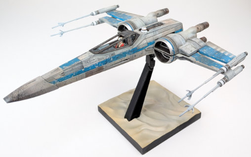 Star Wars - Episode VII - The Force Awakens: T-70 X-Wing Starfighter, Fertig-Modell von SPACEart