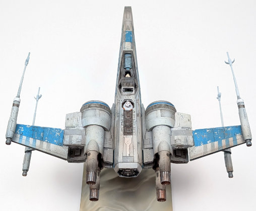 Star Wars - Episode VII - The Force Awakens: T-70 X-Wing Starfighter, Fertig-Modell von SPACEart