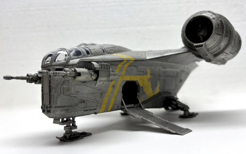 Star Wars - The Mandalorian: Razor Crest, Fertig-Modell von SPACEart
