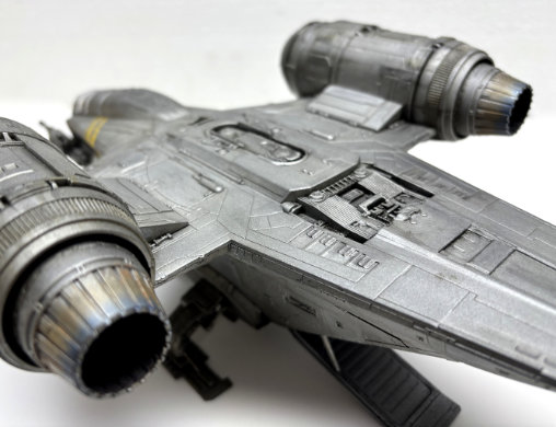 Star Wars - The Mandalorian: Razor Crest, Fertig-Modell von SPACEart