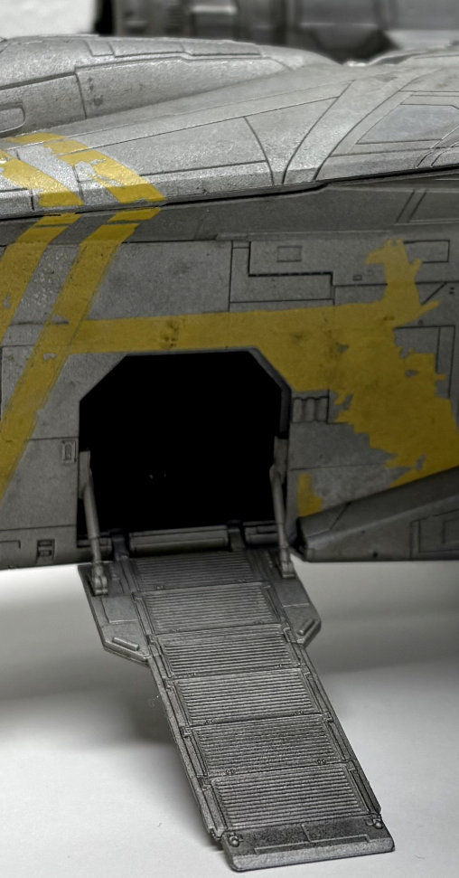 Star Wars - The Mandalorian: Razor Crest, Fertig-Modell von SPACEart