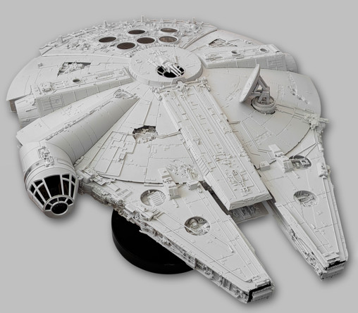 Star Wars - Episode IV - A New Hope: Millennium Falcon - Perfect Grade, Fertig-Modell von Bandai