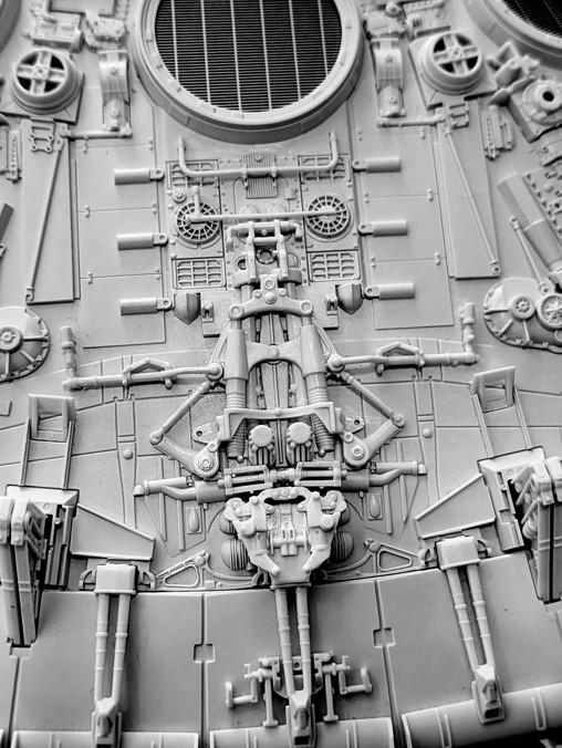 Star Wars - Episode IV - A New Hope: Millennium Falcon - Perfect Grade, Fertig-Modell von Bandai