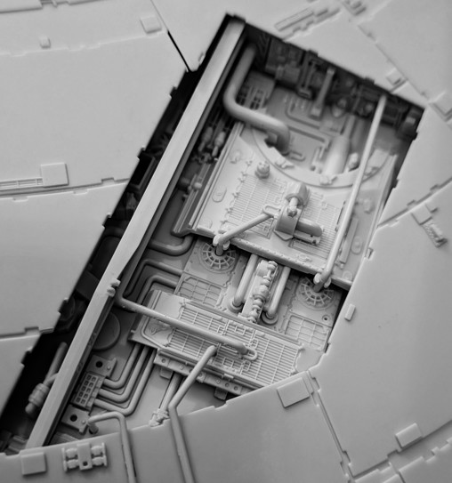 Star Wars - Episode IV - A New Hope: Millennium Falcon - Perfect Grade, Fertig-Modell von Bandai