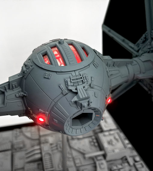 Star Wars - Episode IV - A New Hope: TIE Fighter - Deluxe Diorama - Battle Damaged von SPACEart, weitere Produktansicht 19