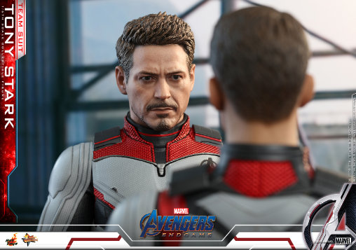 The Avengers - Endgame: Tony Stark - Team Suit, 1/6 Figur von Hot Toys