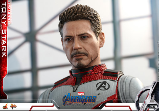 The Avengers - Endgame: Tony Stark - Team Suit, 1/6 Figur von Hot Toys