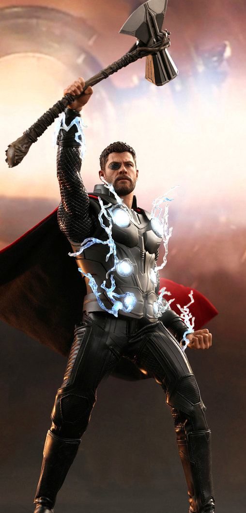The Avengers - Infinity War: Thor, 1/6 Figur von Hot Toys
