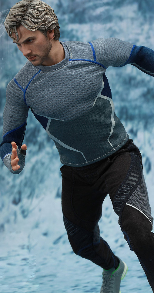 The Avengers - Age of Ultron: Quicksilver, 1/6 Figur von Hot Toys