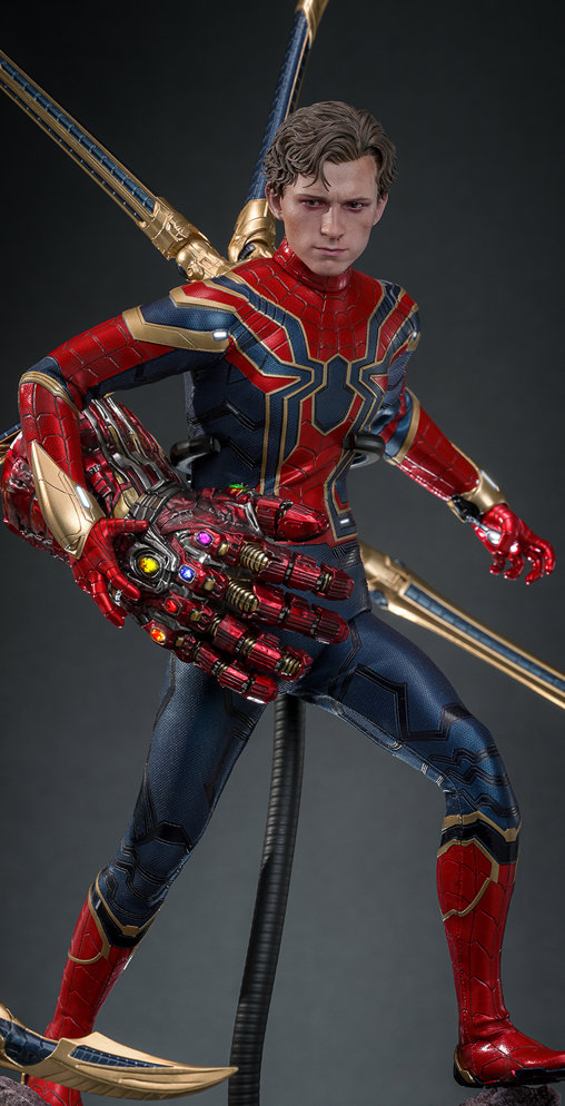 The Avengers - Endgame: Iron Spider, 1/6 Figur von Hot Toys