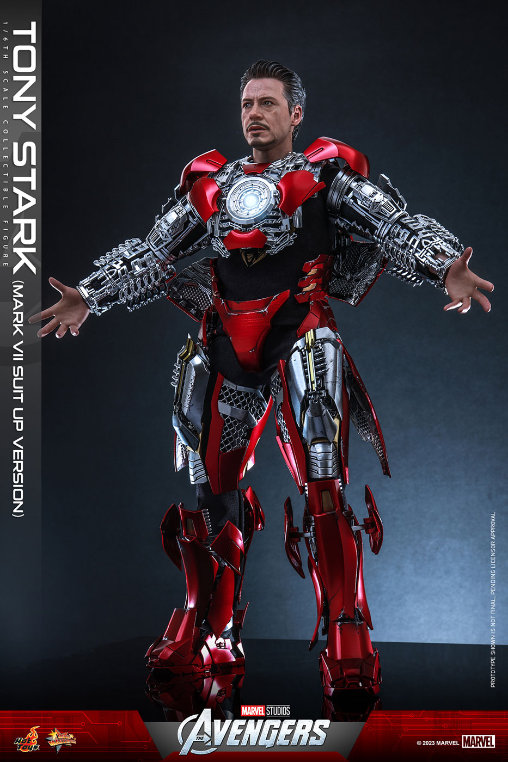 The Avengers: Tony Stark - Mark 7 Suit Up Version, 1/6 Figur von Hot Toys