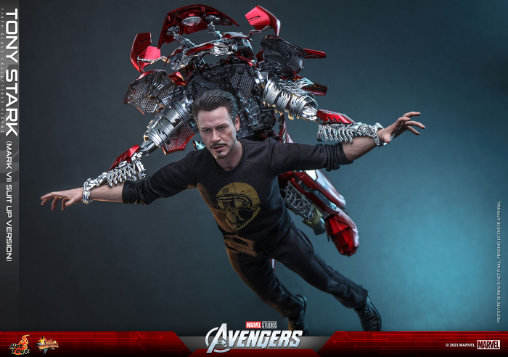 The Avengers: Tony Stark - Mark 7 Suit Up Version, 1/6 Figur von Hot Toys