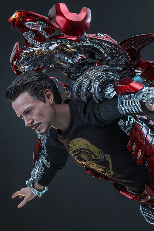 The Avengers: Tony Stark - Mark 7 Suit Up Version, 1/6 Figur von Hot Toys
