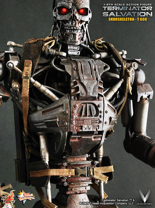 Terminator - Salvation: T-600 Endoskeleton, 1/6 Figur von Hot Toys