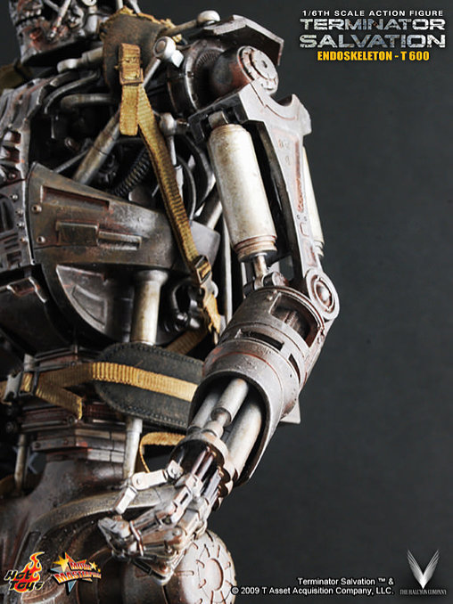 Terminator - Salvation: T-600 Endoskeleton, 1/6 Figur von Hot Toys