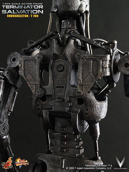 Terminator - Salvation: T-700 Endoskeleton, 1/6 Figur von Hot Toys