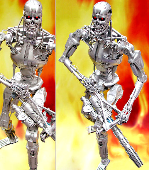 Terminator 2: T-800 Indestructible Endoskeleton, 1/6 Figur von Hot Toys