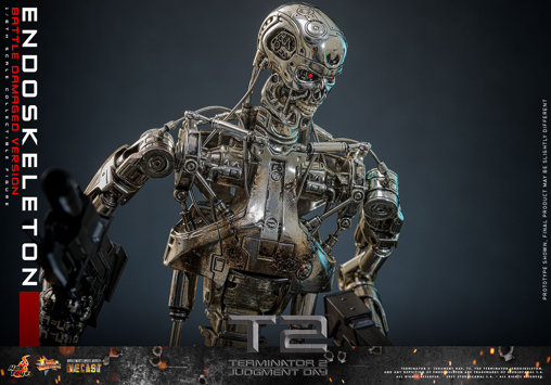 Terminator 2: T-800 Endoskeleton - Battle Damaged, 1/6 Figur von Hot Toys
