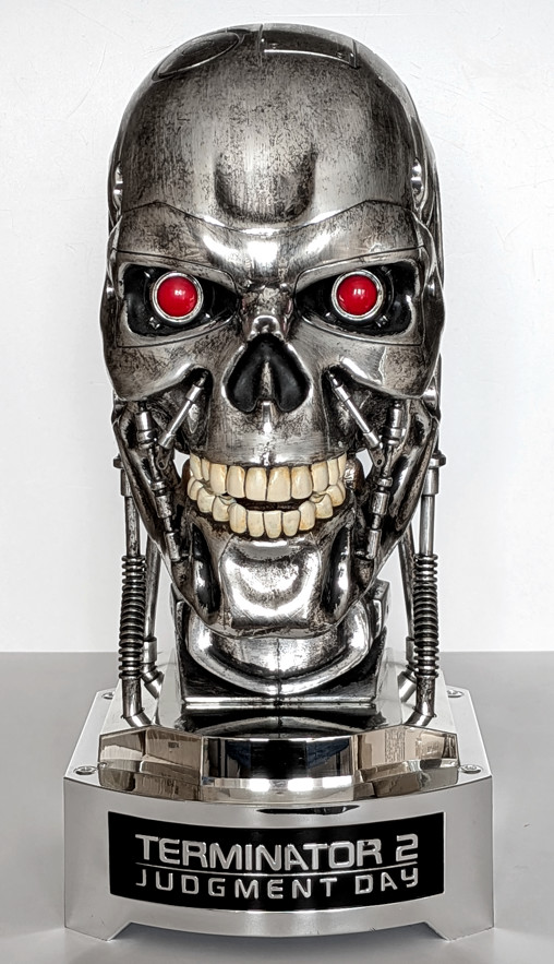 Terminator 2: T-800 Endoskelett Büste - Battle-Damaged - Licht und Sound, Büste von Studio Canal