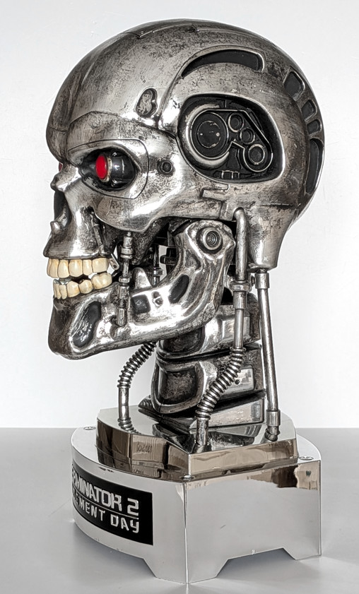 Terminator 2: T-800 Endoskelett Büste - Battle-Damaged - Licht und Sound, Büste von Studio Canal