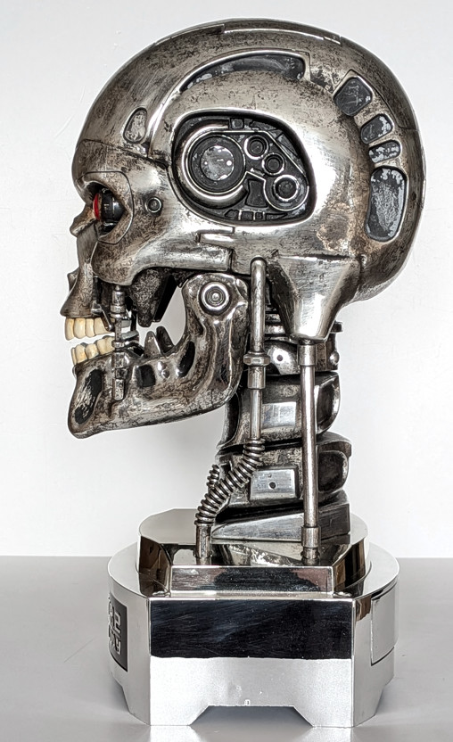 Terminator 2: T-800 Endoskelett Büste - Battle-Damaged - Licht und Sound, Büste von Studio Canal