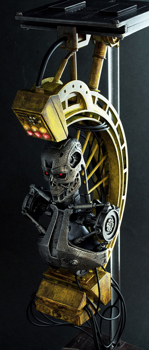 Terminator - Salvation: T-700 Factory Diorama von Hot Toys, weitere Produktansicht 9