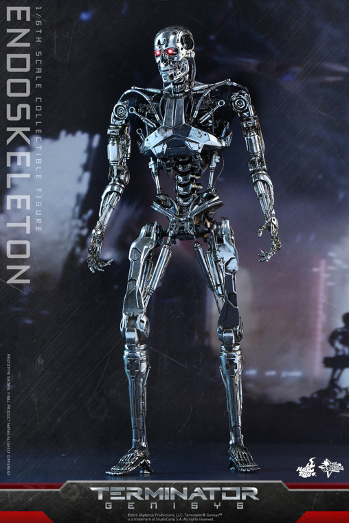 Terminator - Genisys: T-800 Endoskelett von Hot Toys, weitere Produktansicht 2