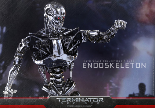 Terminator - Genisys: T-800 Endoskelett von Hot Toys, weitere Produktansicht 7