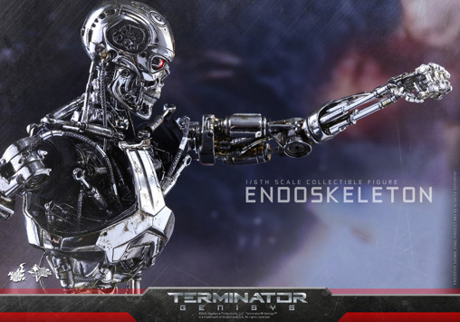 Terminator - Genisys: T-800 Endoskelett von Hot Toys, weitere Produktansicht 8